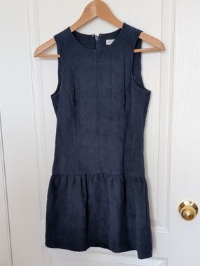 Classic Sleeveless Navy Dress - Brand: BCBG